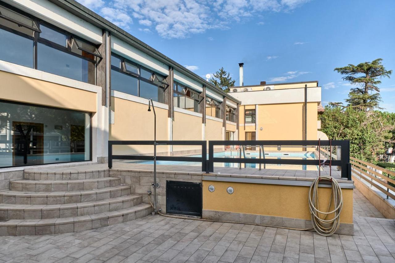 Lydie Apt. Exclusive Holigarda Desenzano del Garda Eksteriør bilde