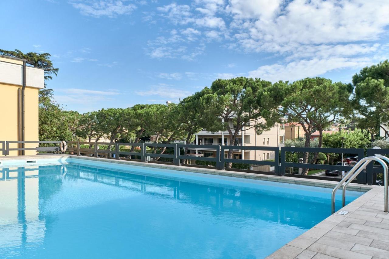 Lydie Apt. Exclusive Holigarda Desenzano del Garda Eksteriør bilde