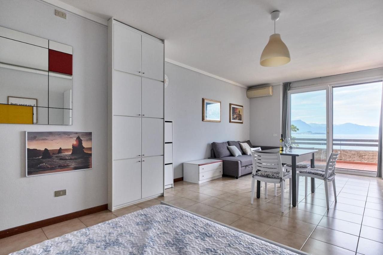 Lydie Apt. Exclusive Holigarda Desenzano del Garda Eksteriør bilde